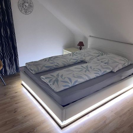 Ferienwohnung Kraemer Bonnigheim Bagian luar foto